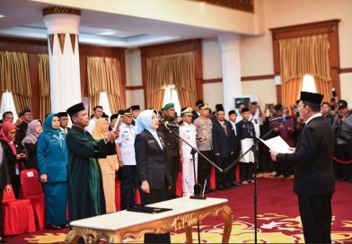 Misni, Sekdaprov Kepri Pertama Kaum Hawa