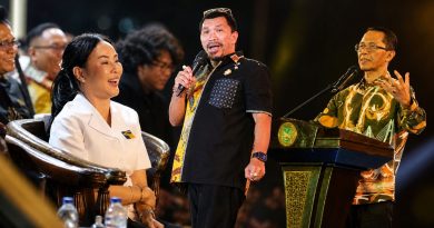 Paskah Oikumene Batam 2026 Meriah, Tawa Mongol Stres Satukan Ribuan Jemaat