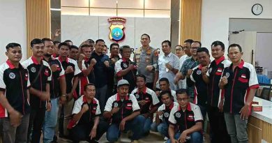 Dialog Cari Jalan Tengah di Tengah Polemik Tambang, Komisi 1 Hadiri Mediasi Sopir Truk BAJ di Mapolresta Barelang