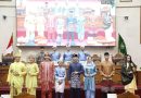 Perda LAM Disahkan, Sidang Paripurna DPRD Batam Semarak Nuansa Melayu