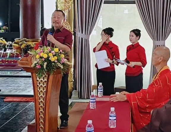 Hangatnya Waisak di Galang Batang, Bobby Jayanto Tebarkan Pesan Kebersamaan dan Toleransi