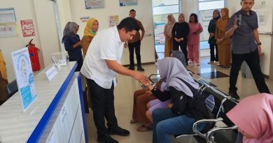 Bupati Bintan Roby Sidak ke Puskesmas Teluk Bintan, Pelayanan Berjalan Maksimal