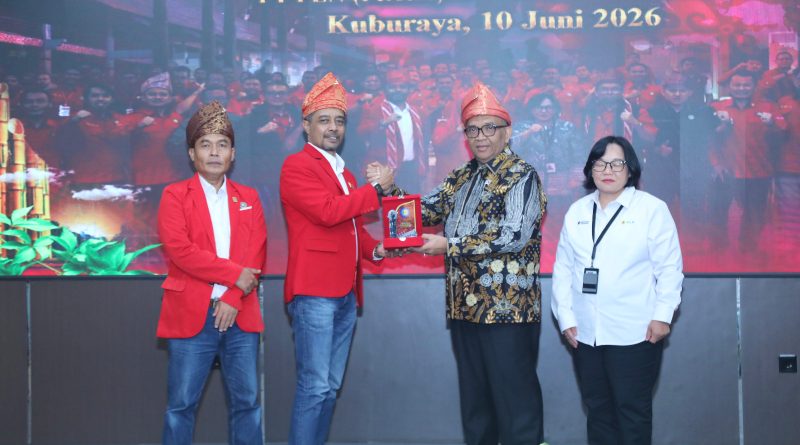 Wamenaker: Serikat Pekerja PLN Harus Jadi Mitra Strategis Manajemen