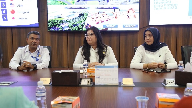 Penataan UMKM Mega Legenda: BP Batam Beri Tenggat hingga Akhir Tahun Penataan UMKM Mega Legenda: BP Batam Beri Tenggat hingga Akhir Tahun