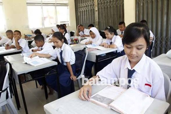 Seratus Tanpa Cela, Prestasi Pelajar Batam Warnai Keberhasilan Kepri di TKA Nasional