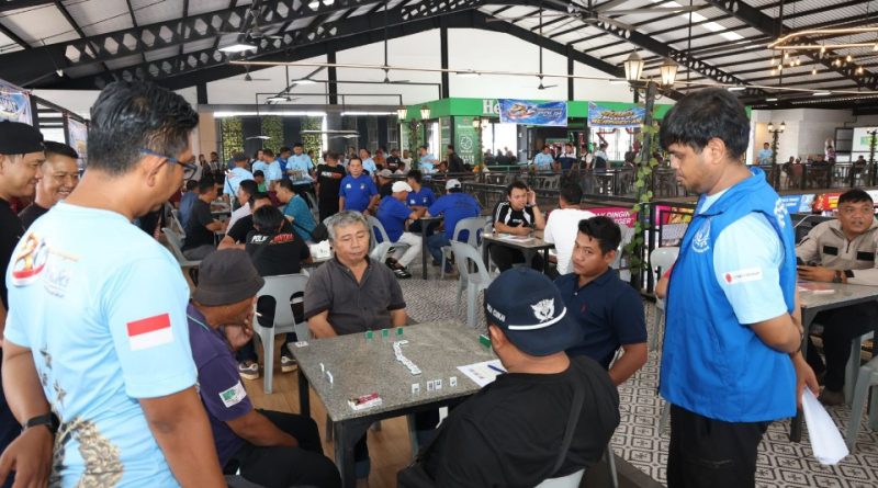 Domino, Sepak Bola, dan Kepedulian Sosial: Cara Polda Kepri Merayakan Hari Bhayangkara Bersama Masyarakat