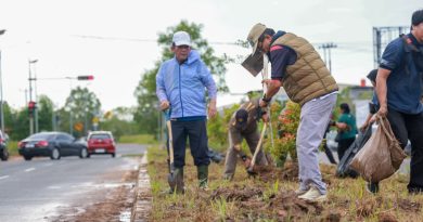 Gubernur Ansar Pimpin Gotong Royong di Dompak, Ajak Wujudkan Kepri Bersih dari Hal-Hal Sederhana
