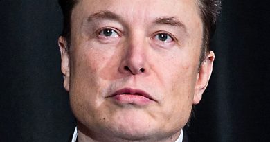 Terkaya Dunia, Harta Elon Musk Rp14.934 Triliun