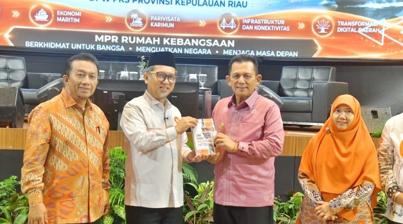Selain Batam Gubernur Ansar Dorong Karimun Jadi Motor Baru Ekonomi Utara Indonesia