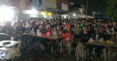 Satu Layar, Seribu Cerita, Nobar Final Piala Dunia Jadi Panggung Kebersamaan Warga Bengkong