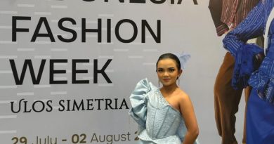 Dari Tanjungpinang ke Catwalk Nasional, Queenera Vienata Buktikan Mimpi Tak Mengenal Usia