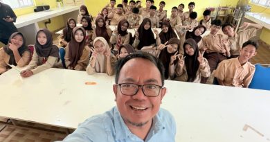 FKIP UMRAH Kenalkan Prodi Sejarah ke Siswa SMAN 1 Teluk Sebong, Peluang Karier Terbuka Lebar