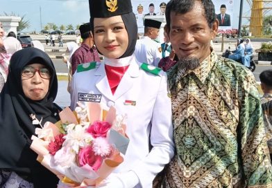 Bukan Anak Pejabat, Nindy Putri Tukang Ojek Terpilih Jadi Paskibraka Kepri
