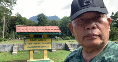MERAH PUTIH DI HARI TUA: CATATAN SEORANG PURNABAKTI UNTUK NEGERI YANG DICINTAI