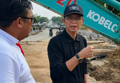 Amsakar Achmad Turun Lapangan, Pastikan Perbaikan Pipa Muka Kuning Rampung
