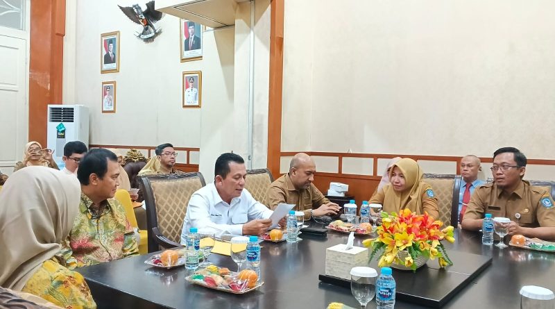 Gubernur Ansar Dorong Penyempurnaan Pola Tarif Layanan RSUD RAT Berbasis Biaya Riil dan Berkeadilan