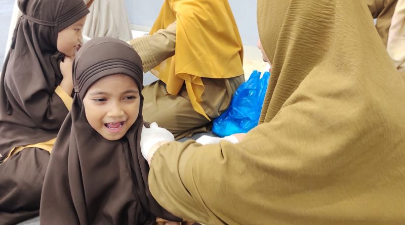 Siswa di 74 SD se-Tanjungpinang Vaksinasi MR dan HPV