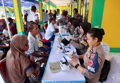 Polwan Polda Kepri Hadir di Rempang, Rajut Silaturahmi Lewat Doa Bersama dan Aksi Sosial
