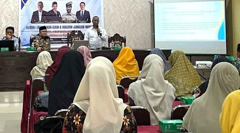 Gandeng PWI Kepri Kemenag Batam Perkuat Kemampuan Jurnalistik dan Pemahaman Hukum Guru Madrasah Gandeng PWI Kepri Kemenag Batam Perkuat Kemampuan Jurnalistik dan Pemahaman Hukum Guru Madrasah