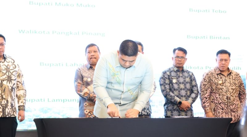 Bupati Bintan Roby Teken Kesepakatan Bersama Percepatan Penyusunan RDTR Regional 1 Bupati Bintan Roby Teken Kesepakatan Bersama Percepatan Penyusunan RDTR Regional 1