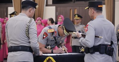 Irjen Pol Suhendri Resmi Kapolda Kepri