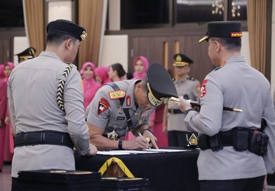 Irjen Pol Suhendri Resmi Kapolda Kepri