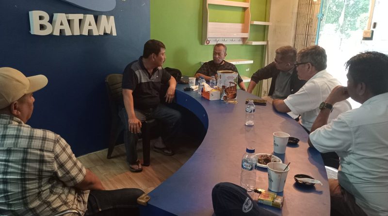 Taba Iskandar Sambangi PWI Kepri, Gagas Podcast untuk Hadirkan Dialog yang Mencerdaskan
