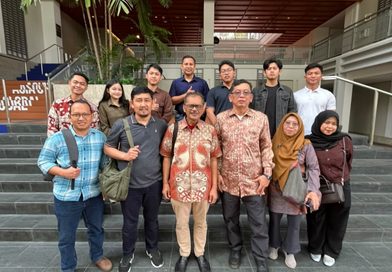 Ketua KY Pimpin Riset Kepustakaan di FH National University of Singapore