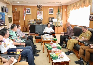 Walilota Batam Amsakar Buka Jalan Kolaborasi Pemko Batam-IPDN, Perkuat Birokrasi dan SDM Walilota Batam Amsakar Buka Jalan Kolaborasi Pemko Batam-IPDN, Perkuat Birokrasi dan SDM
