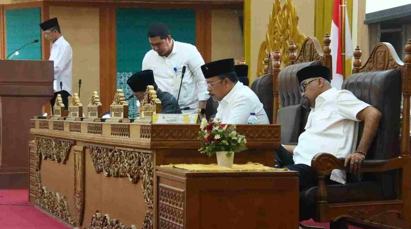 APBD Batam 2027 Harus Berdampak Nyata, Amsakar Jawab Catatan Fraksi DPRD