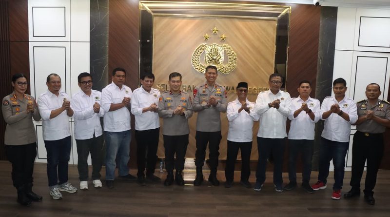 PWI Kepri Silaturahmi dengan Kapolda Suhendri, Perkuat Kemitraan Polisi dan Pers