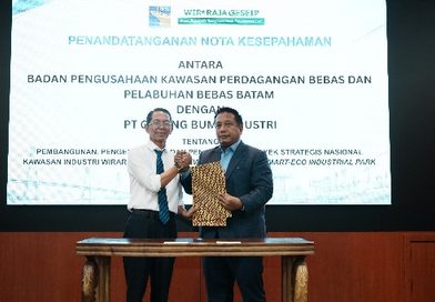 BP Batam Teken Nota Kesepakatan Pengembangan PSN Wiraraja Green Renewable Energy & Smart-Eco Industrial Park BP Batam Teken Nota Kesepakatan Pengembangan PSN Wiraraja Green Renewable Energy & Smart-Eco Industrial Park
