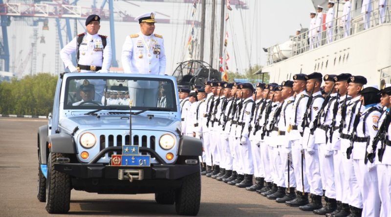 PANGKOARMADA I PIMPIN UPACARA HUT KE-81 TNI DI DERMAGA TNI AL PONDOK DAYUNG JAKARTA UTARA