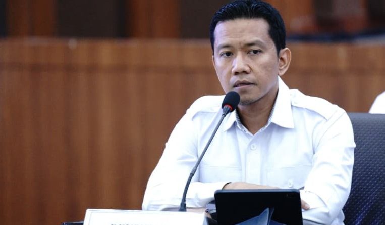 Teroris Terus Diburu, Densus 88 Tangkap 11 Tersangkadi 6 Provinsi Teroris Terus Diburu, Densus 88 Tangkap 11 Tersangkadi 6 Provinsi