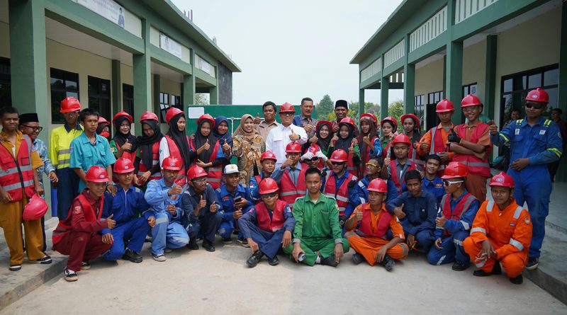 Wagub Kepri Nyanyang dan Pesan untuk Generasi Muda: Kuasai Teknologi, Jaga Karakter, Raih Masa Depan